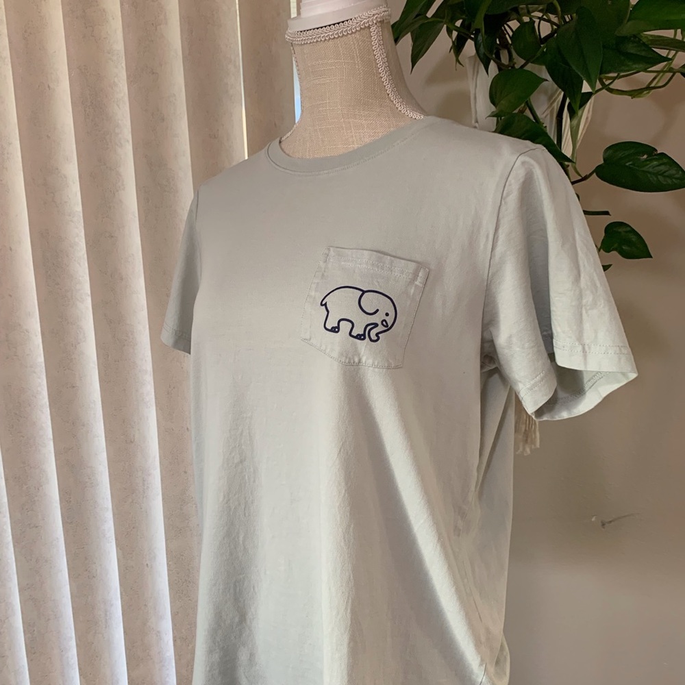 Women’s T-shirt